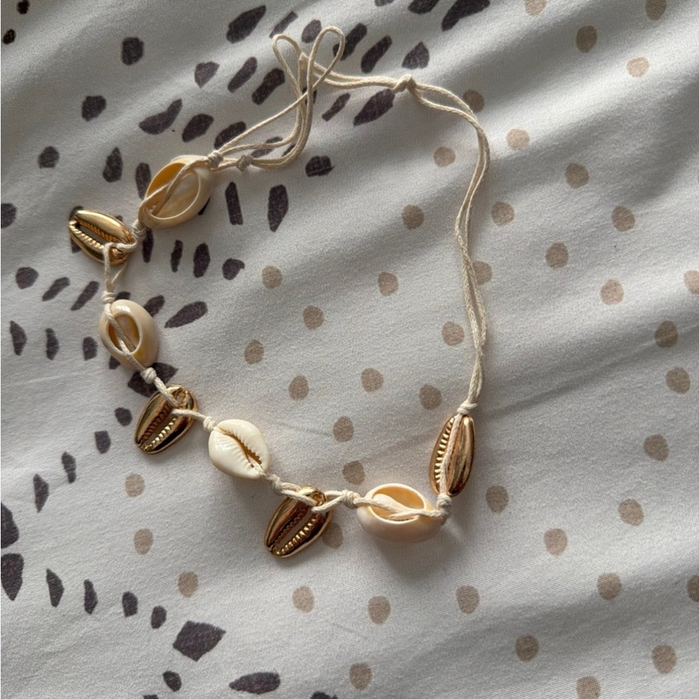 Handmade Shell  Ankle Bracelet in Cream and Gold